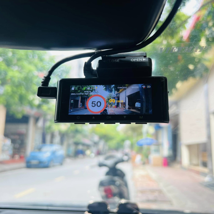 Camera Hành Trình VIETMAP SpeedMap M1 Cảnh Báo Giao Thông Và Ghi Hình Trước Sau