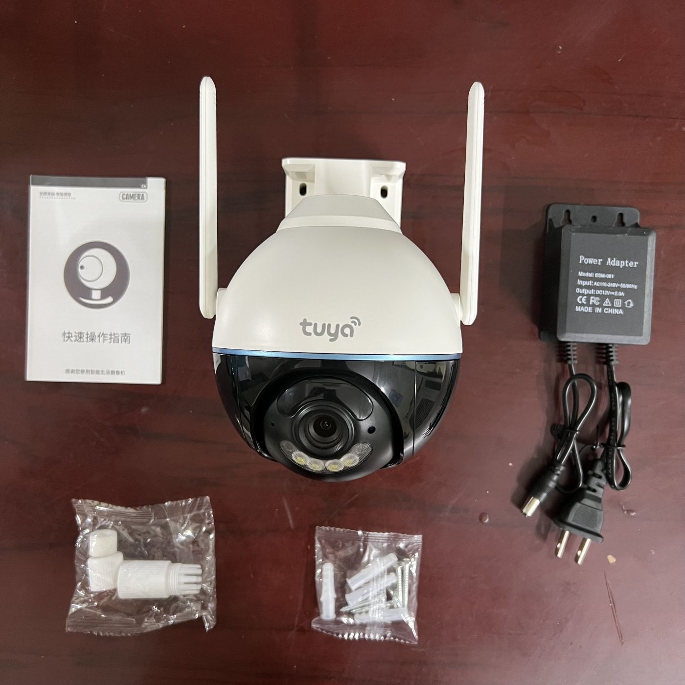 Camera wifi thông minh ngoài trời chống nước tuya 3mpx