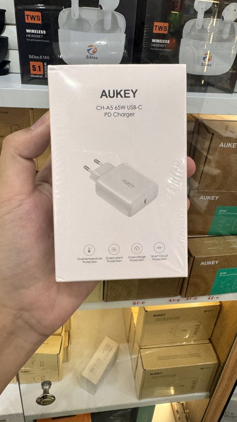 Củ sạc nhanh PD 65w Aukey ( Đức ) CH-A5 có PPS