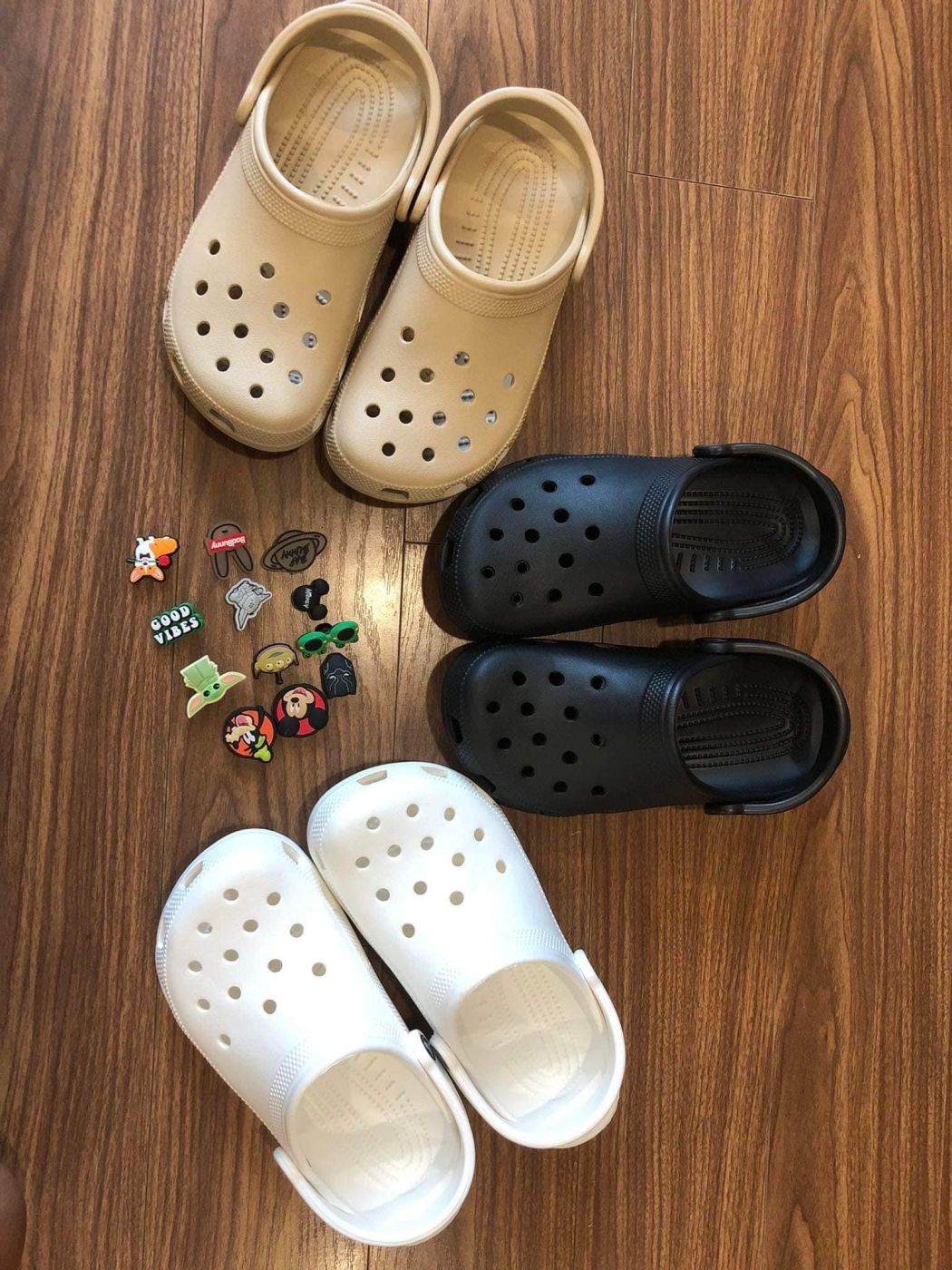 Hàng Fake- Sục Crocs tuồn có lỗi nhỏ chính hãng từ nhà máy