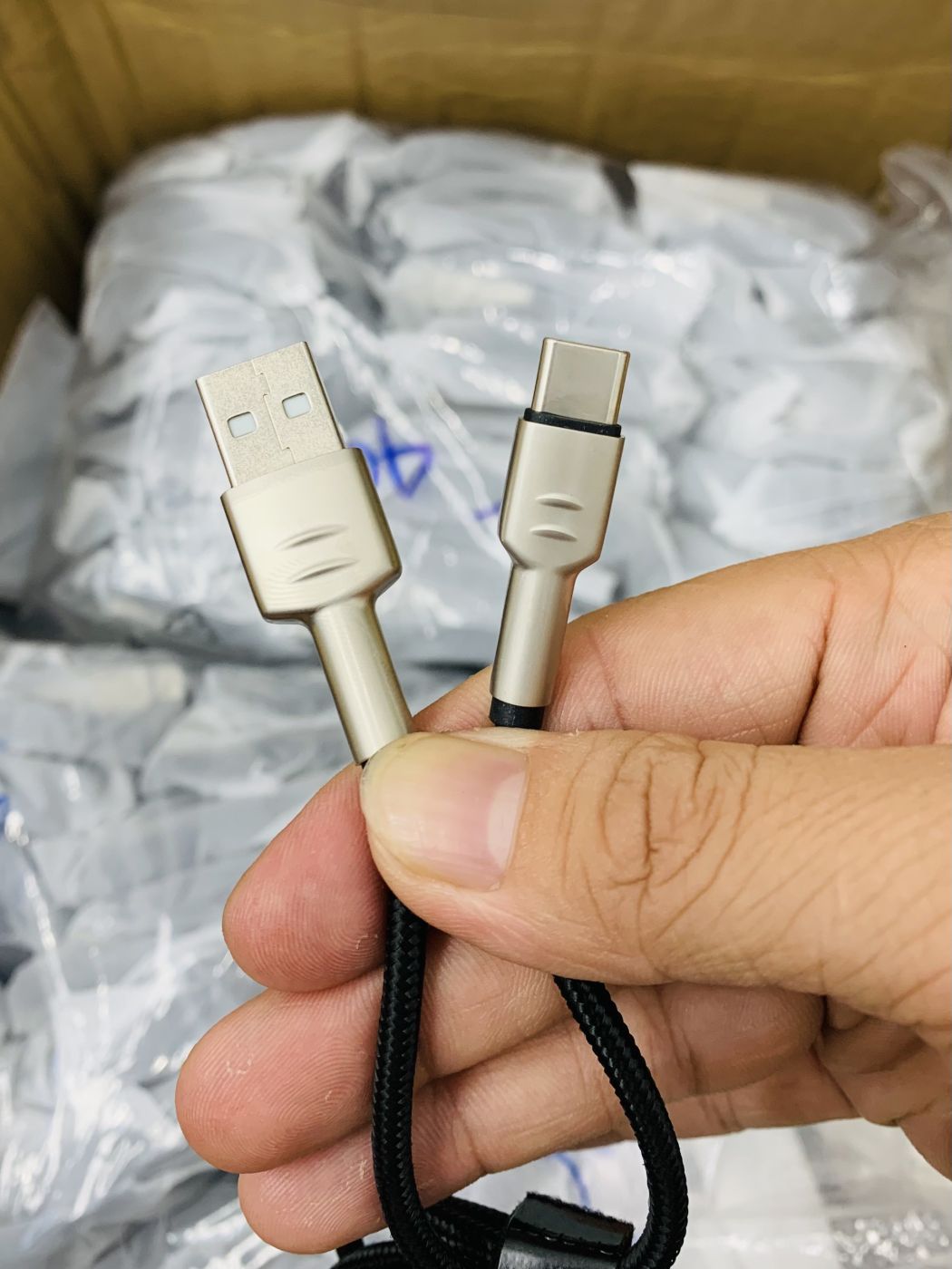 CÁP NONAME 20W USB TO TYC ( sạc nhanh ) 1m