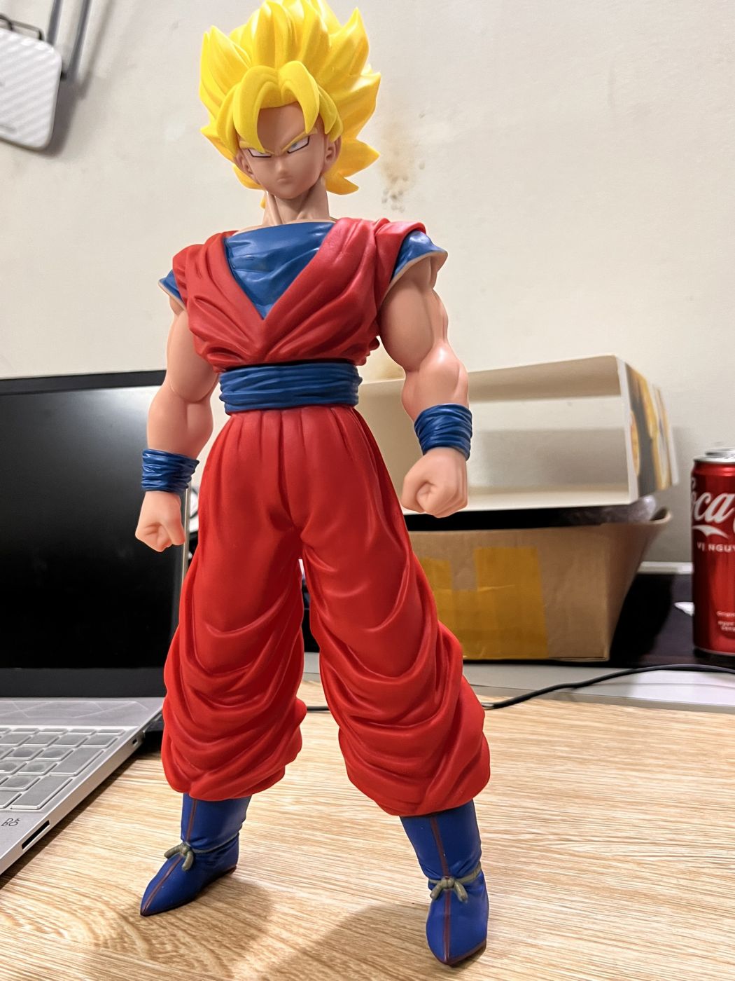 Mô hình SONGOKU áo đỏ tóc cao 37cm 7 viên ngọc rồng