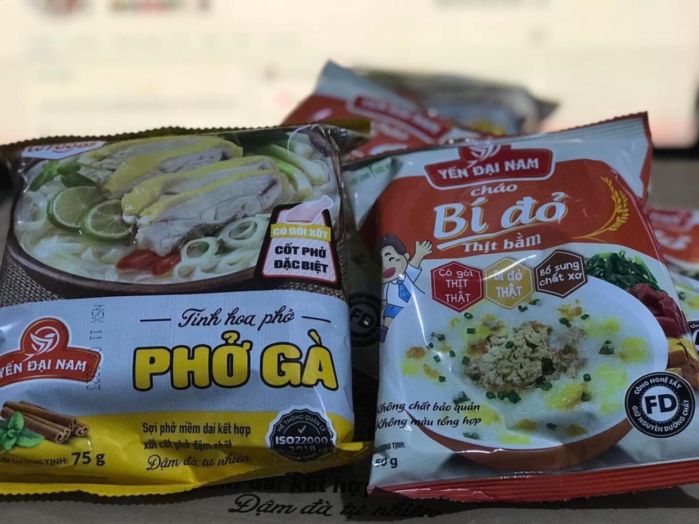 Phở gà bò ( mua 1 thùng phở tặng 1 thùng cháo)