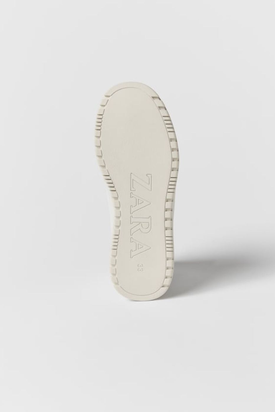 Zara Sole Chucky Fake