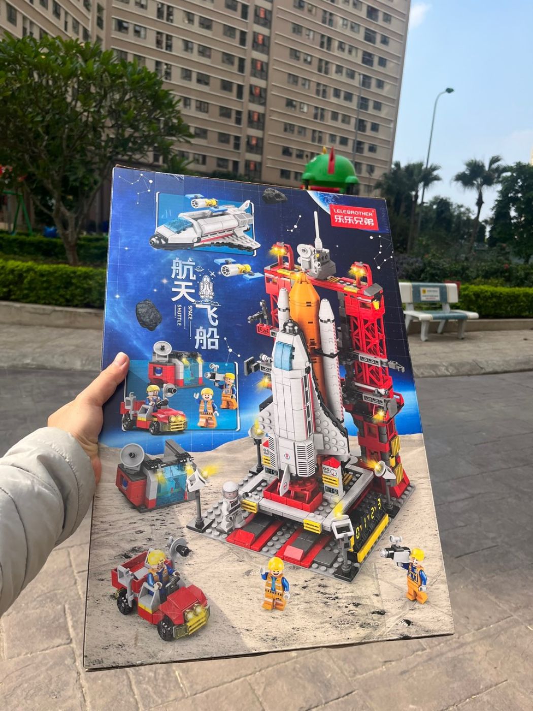 Bộ đồ chơi LEGO Lắp ghép Tàu vũ trụ 1059 chi tiết