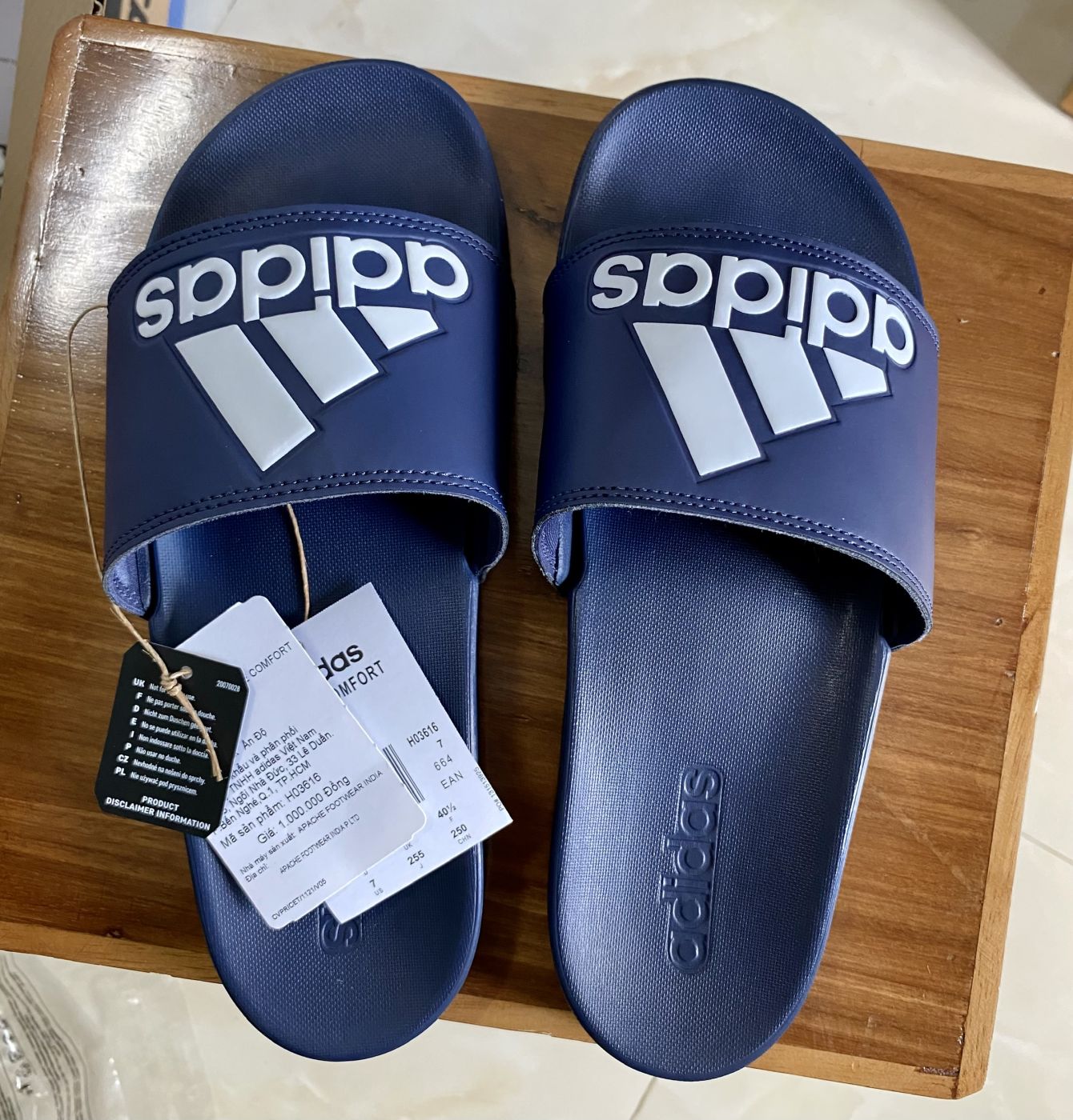 Dép Adidas bơi lội adilette Comfort Unisex Màu xanh da trời H03616 hàng chính hãng