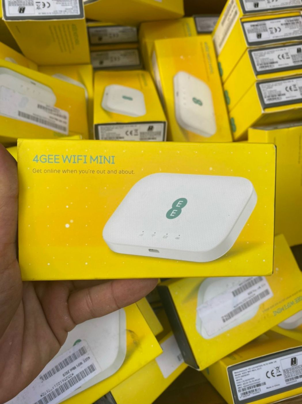 Bộ Phát Wifi di động 4G Alcatel EE71 - Pin dùng 5h