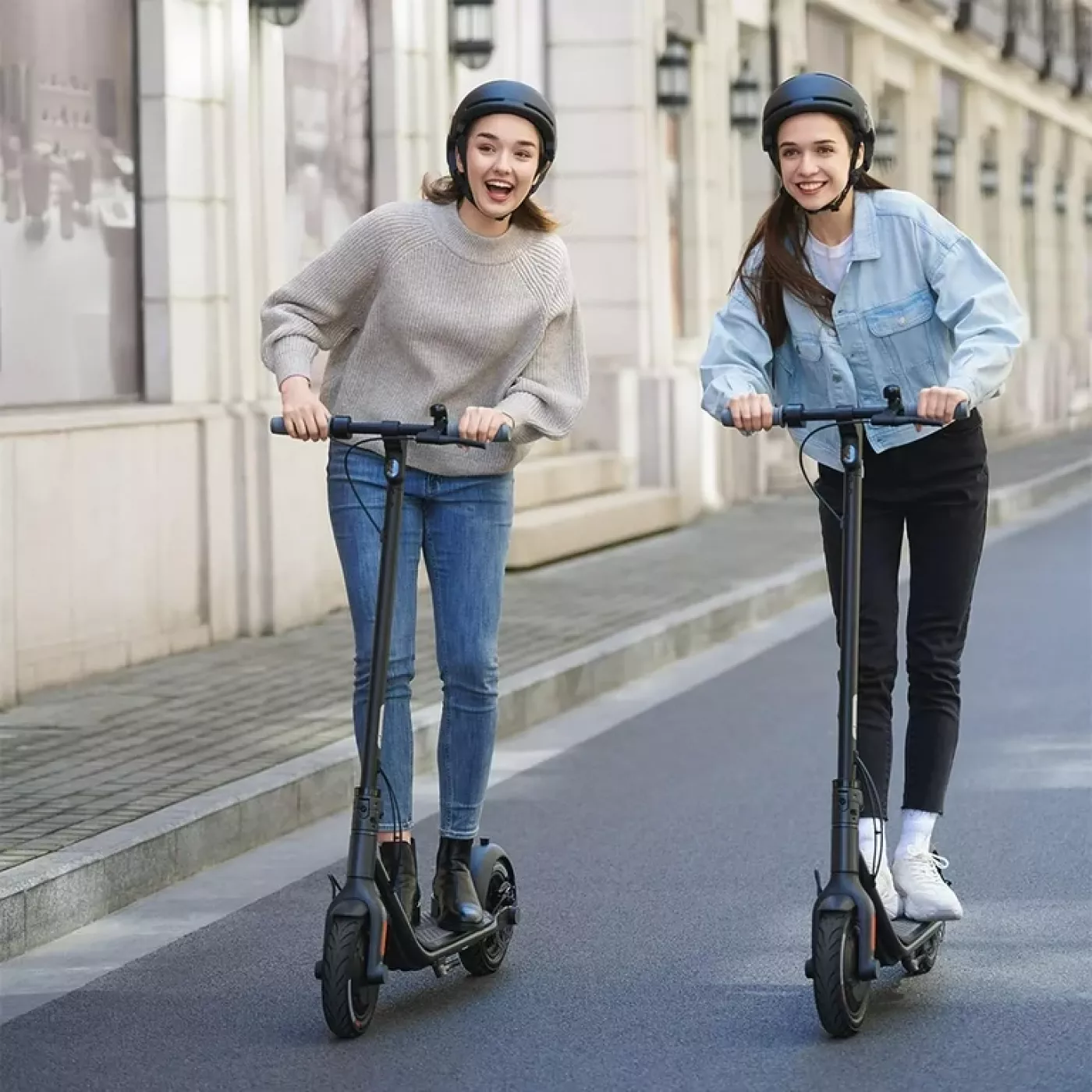 Xe điện Segway Ninebot F25 { Tặng kèm nón và đồ bảo hộ tay chân, không lấy thì khấu trừ thêm 500k }