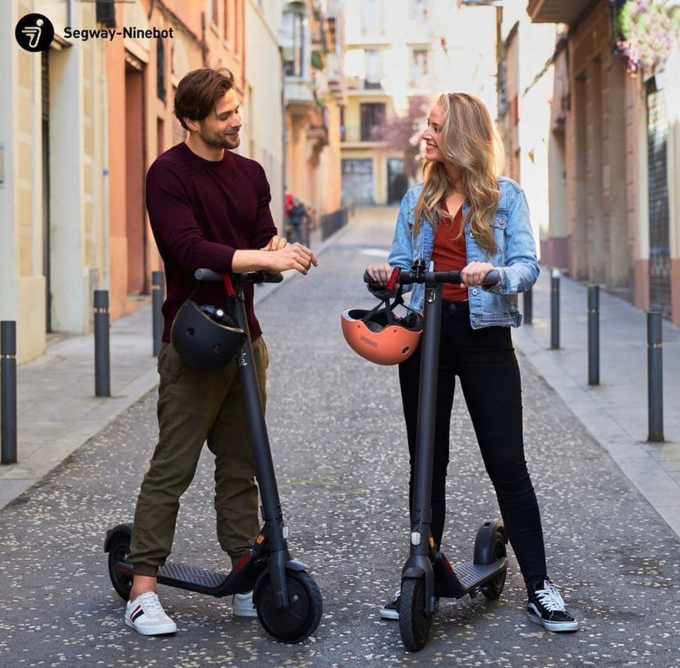 Xe điện Segway Ninebot F25 { Tặng kèm nón và đồ bảo hộ tay chân, không lấy thì khấu trừ thêm 500k }