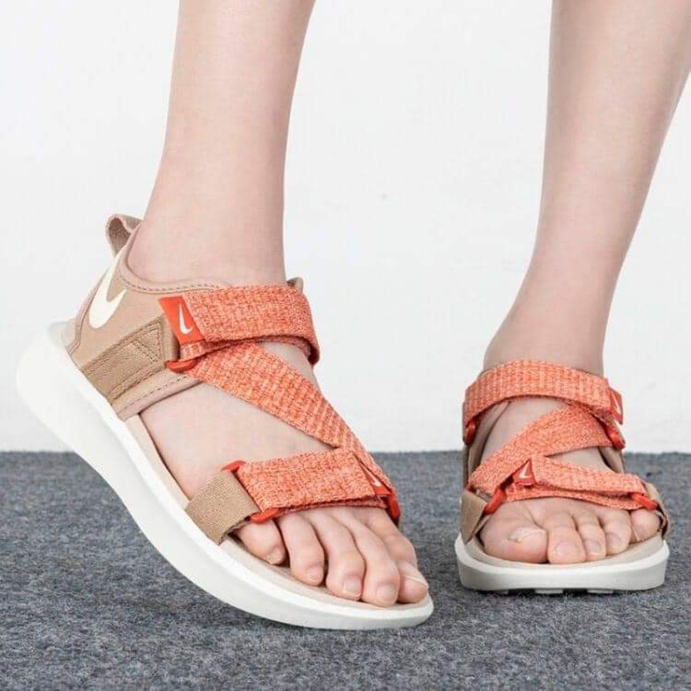 Đôi sandal nữ chính hãng NIKE săn seo sto NHẬT.