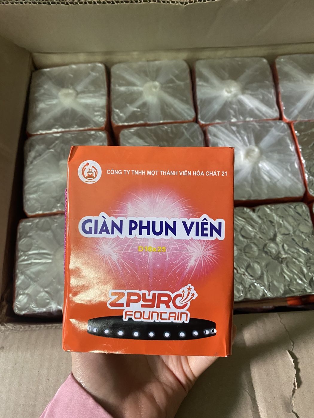 Phao hoa giàn phun viên bệ 25 ống nhà máy Z121