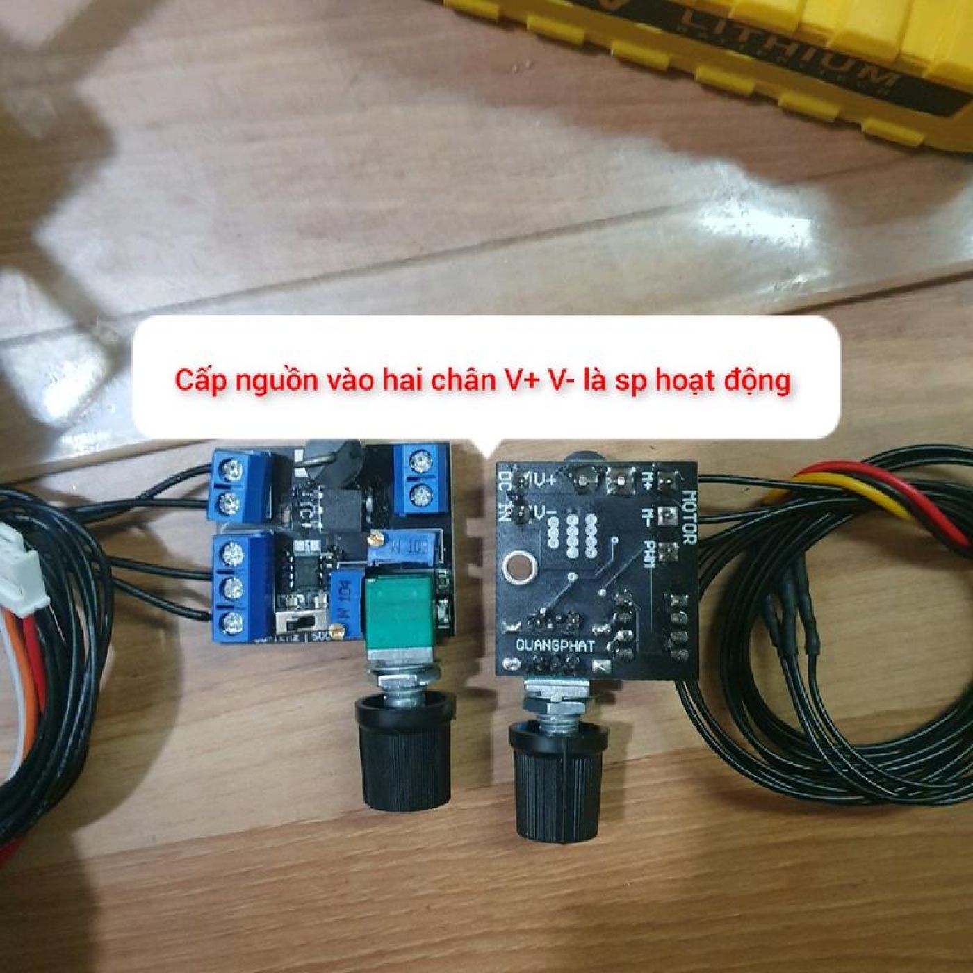 Đầu quạt 12V không chổi than công suất 25W hàng mới 100%