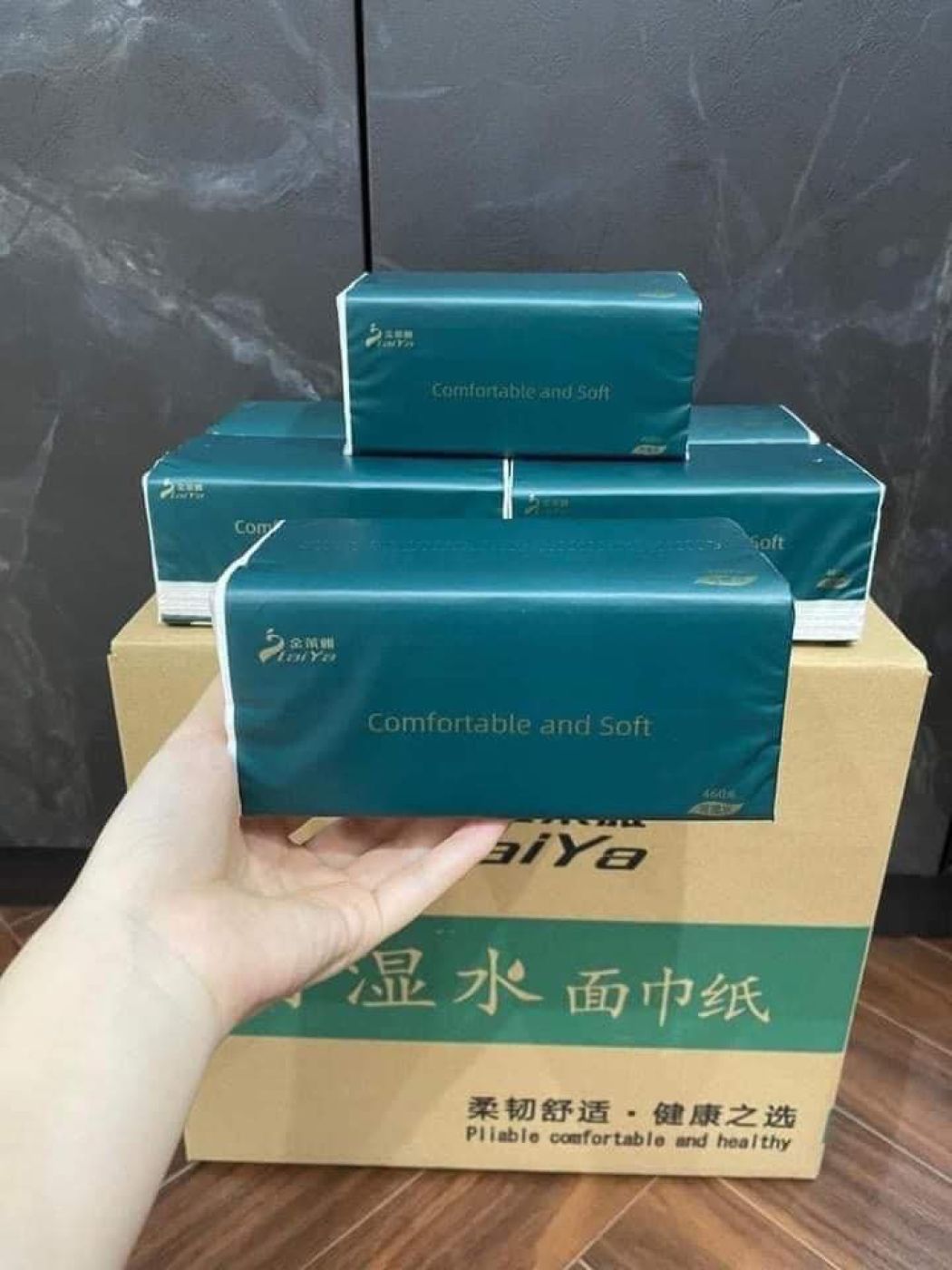 Một thùng giấy nội địa - 20 gói