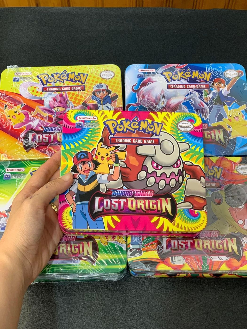 Hộp sắt thẻ bài POKEMON 80 lá