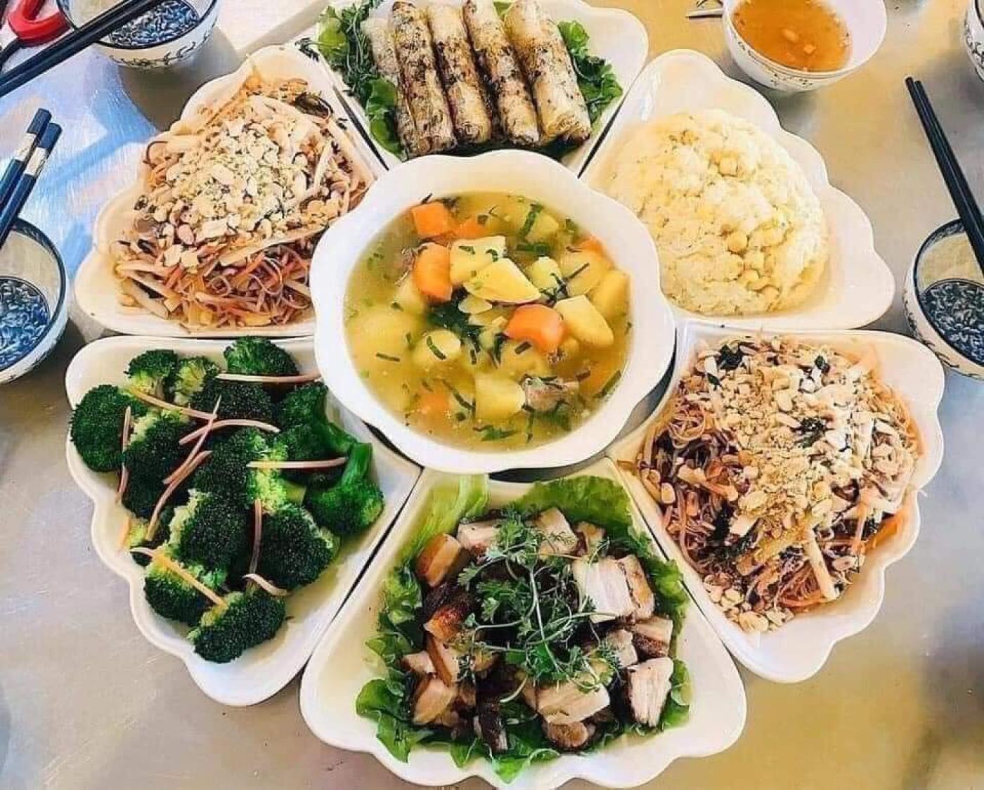 Bát Sứ Minh Châu hoa mặt trời ( Loại bát to)