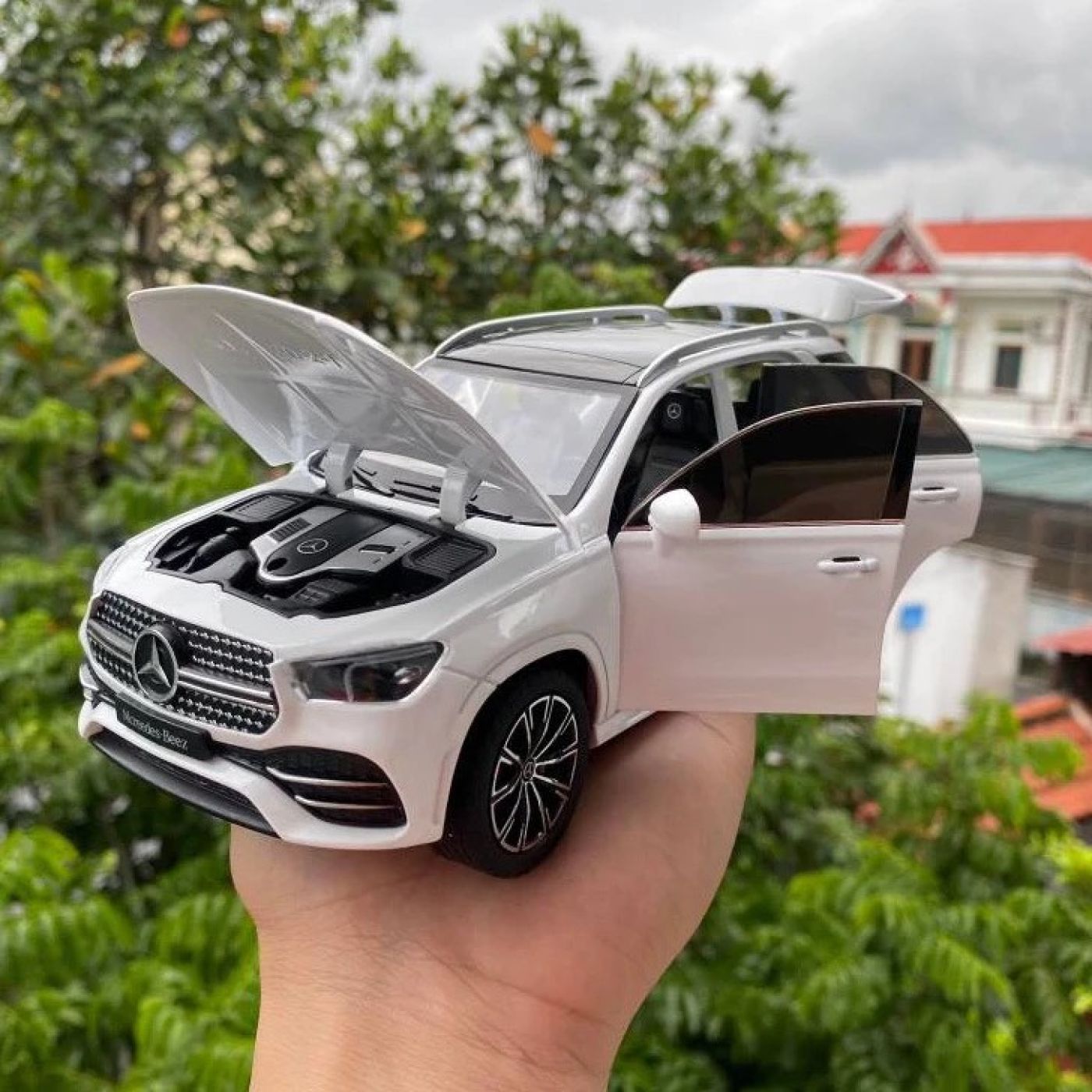 Mô hình xe Mercedes Benz GLE 350 tỉ lệ 1:24 (xanh dương, đen, trắng- note màu vào ghi chú)